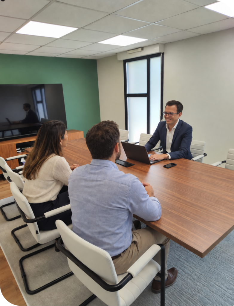 Réunion de travail dans les bureaux d’INOVIZ CONSEIL, expert-comptable à Angers